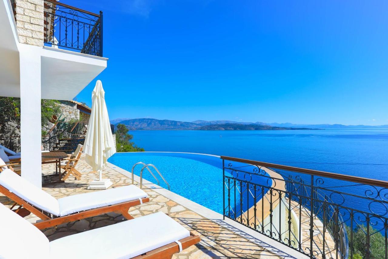 Вилла House On The Rocks Katavolos Экстерьер фото